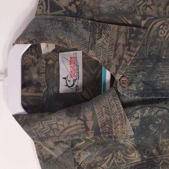 World Wide Sportsman Fishing  Casual Button Down Shirt Men's Size Medium - Picture 4 of 16
